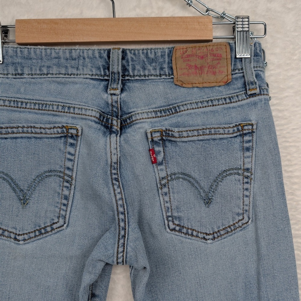 VTG Levi's 518 Jeans Women's 28x30 Light Blue Superlow Boot Cut Streetwear Y2K - Picture 6 of 7